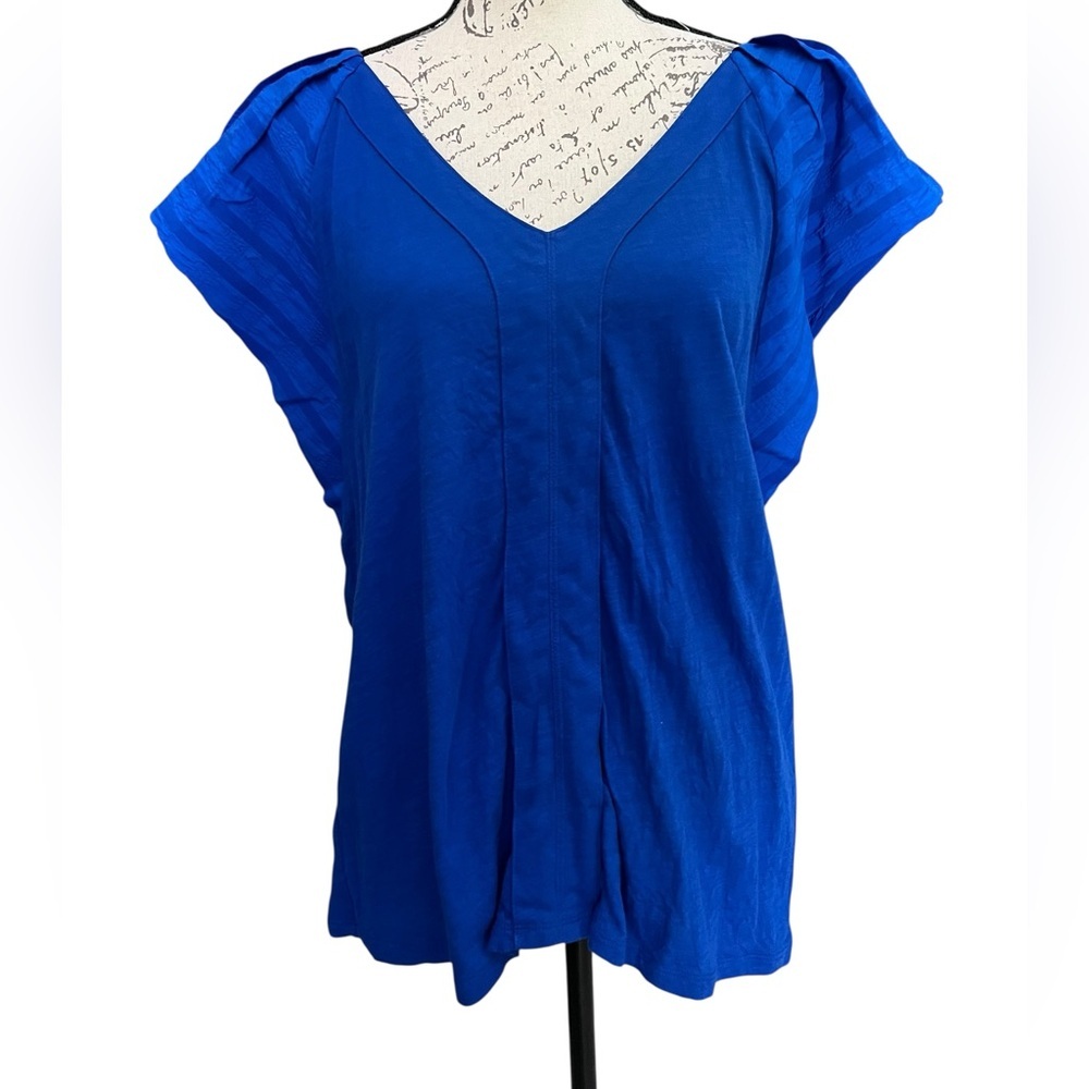 Loft flutter sleeve, VNeck blue top size Large